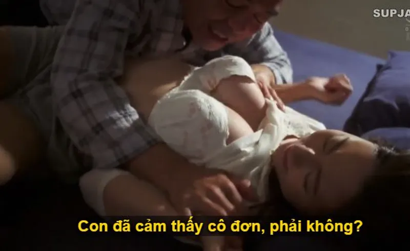 Thấy con trai mãi mê công việc để vợ của con trai cô đơn, bố ông chồng làm liều đè nắc con dâu